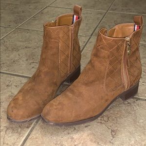 COPY - Boots